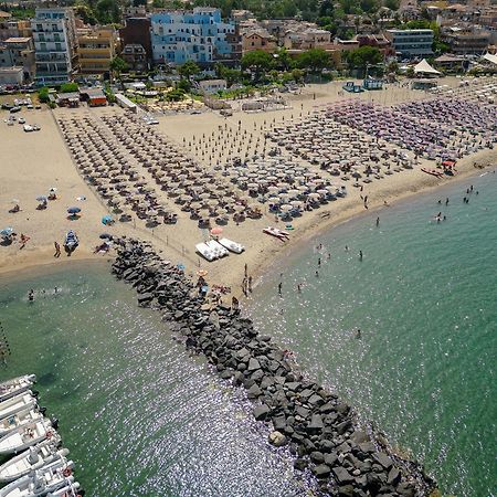 Hotel Sabbie D'Oro Giardini Naxos Exterior photo