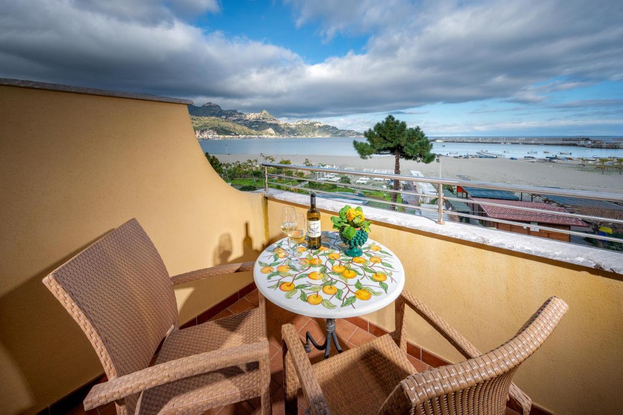 Hotel Sabbie D'Oro Giardini Naxos Exterior photo